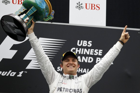 Nico Rosberg logra la primera victoria de su vida en una carrera perfecta