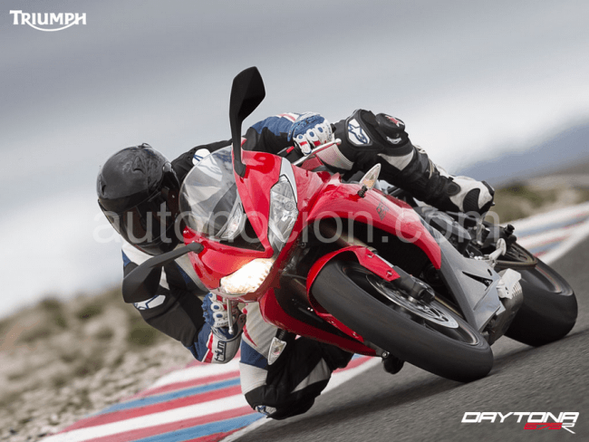 Presentada la nueva Triumph Daytona 675R en circuito