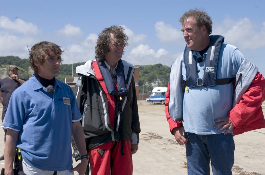 ¿Qué se esconde tras el garaje de James May?