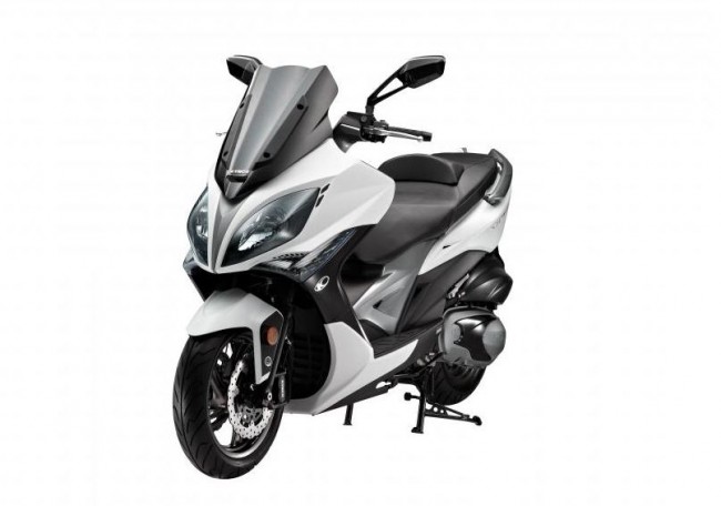 Kymco Xciting 400i: La Moderna urbanita