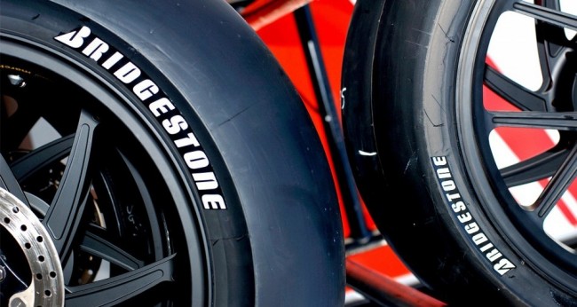 Bridgestone fabrica el neumático más grande del mundo