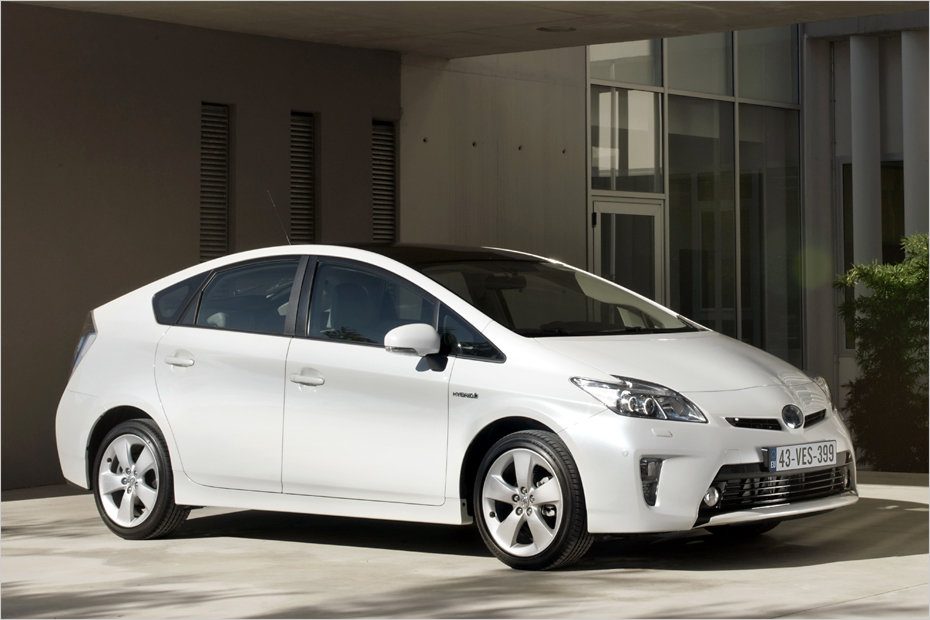 Llega el renovado Toyota Prius 2012