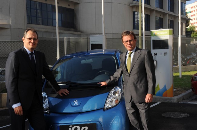 Peugeot e Iberdrola colaboran mano a mano para fomentar la movilidad eléctrica