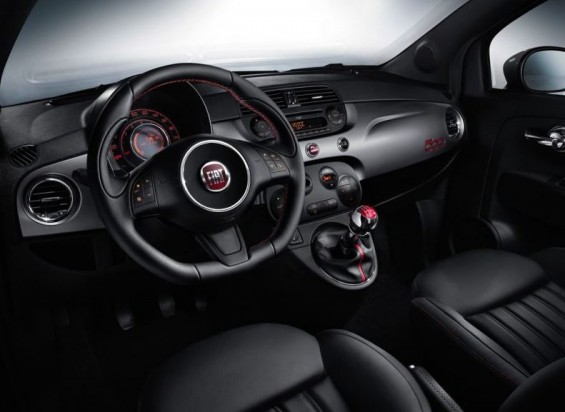 interior fiat 500S