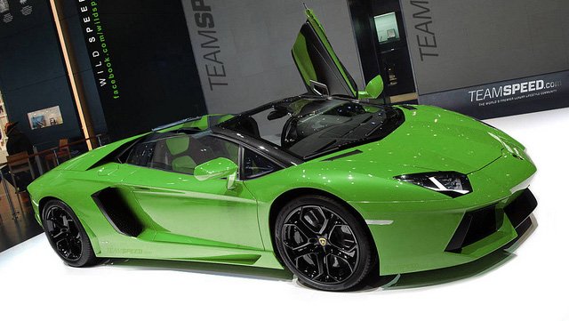 El Lamborghini Aventador Roadster podría estar en camino