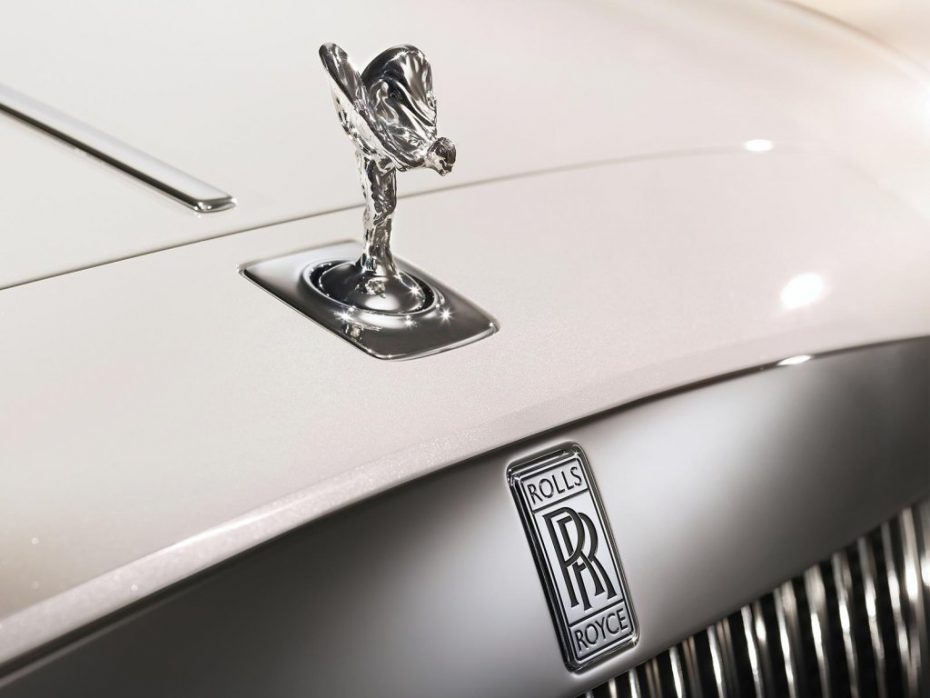 ¡Inténtalo si puedes!: Esto es lo que ocurre al tratar de robar el «Spirit of Ecstasy» de un Rolls Royce